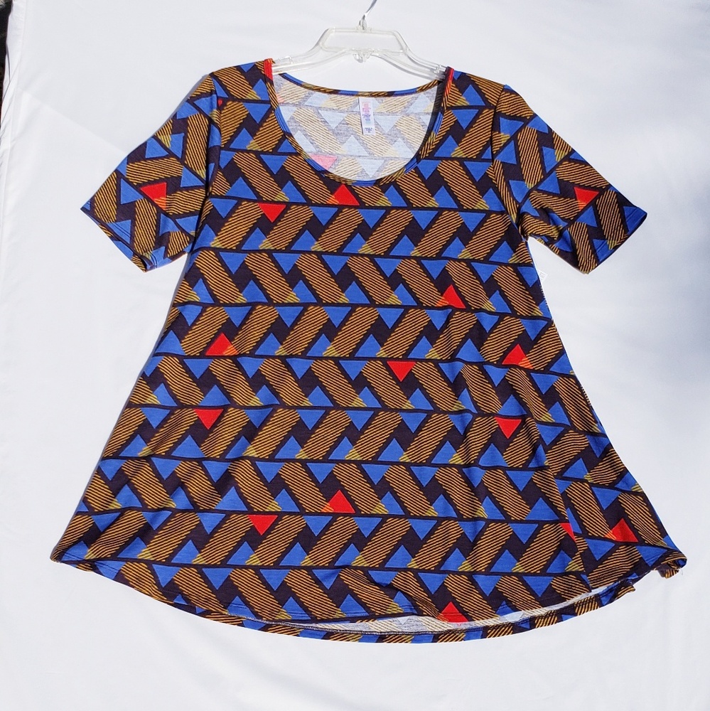 LuLaRoe Perfect T shirt